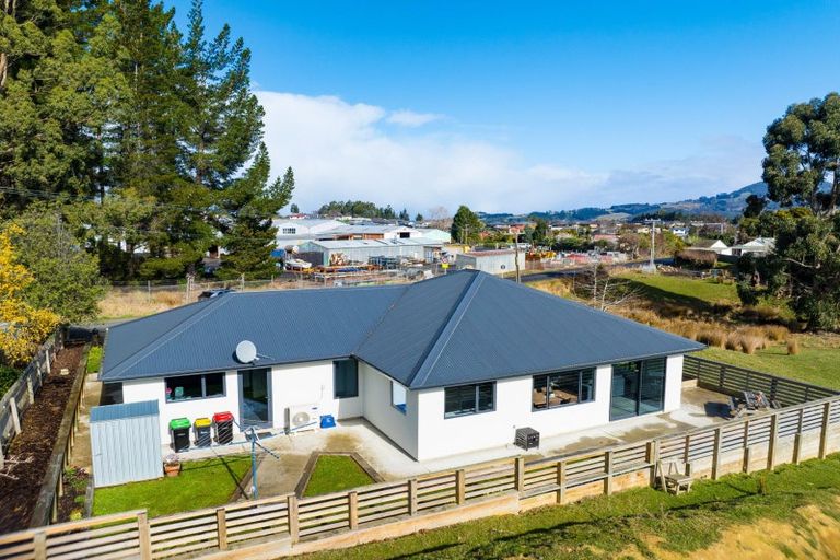 Photo of property in 17 Abbotts Hill Road, Abbotsford, Dunedin, 9018