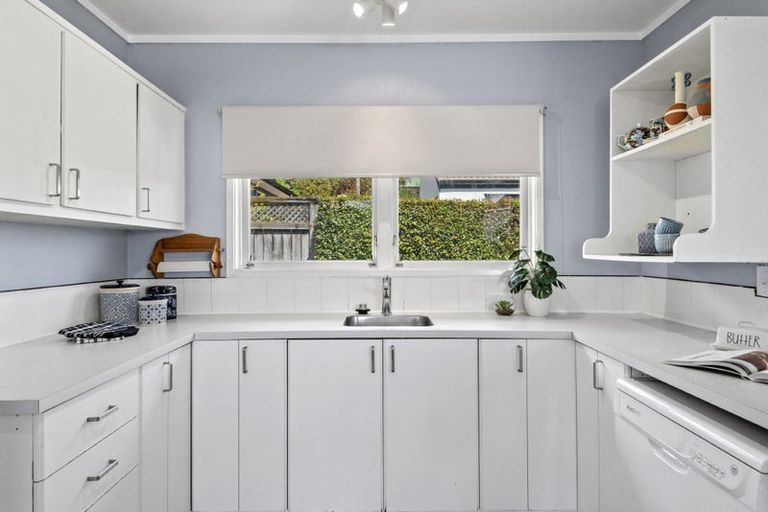 Photo of property in 1/2 Purchas Road, Hauraki, Auckland, 0622