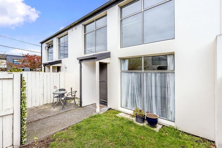 Photo of property in 2/345 Armagh Street, Linwood, Christchurch, 8011