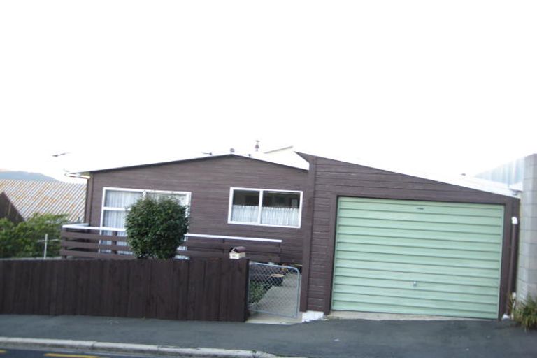 Photo of property in 10 Mccrea Street, Mornington, Dunedin, 9011