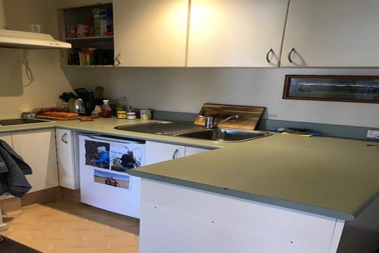 Photo of property in Capital Hill Apartments, 18/54 Hill Street, Thorndon, Wellington, 6011