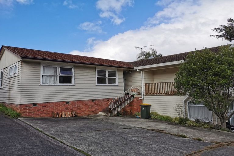 Photo of property in 1/31 Becroft Drive, Forrest Hill, Auckland, 0620