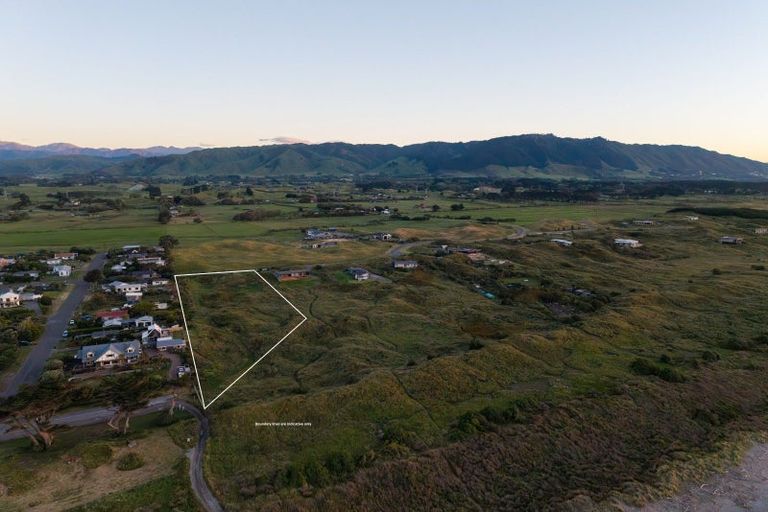 Photo of property in 115 Puruaha Road, Te Horo, Otaki, 5581