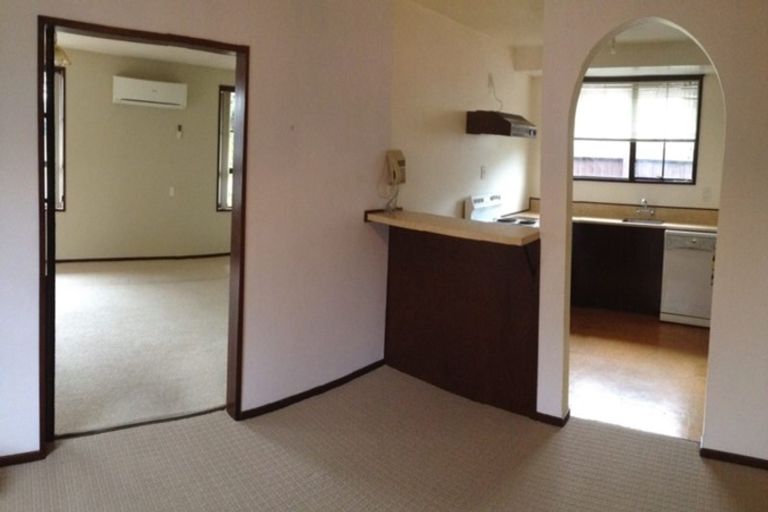 Photo of property in 48 Bellingham Place, Avonhead, Christchurch, 8042