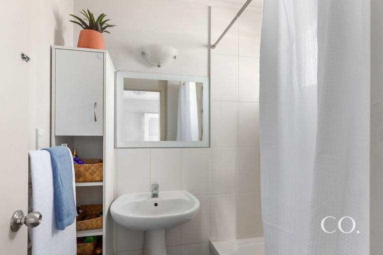 Photo of property in 17 Princess Road, Bellevue, Tauranga, 3110