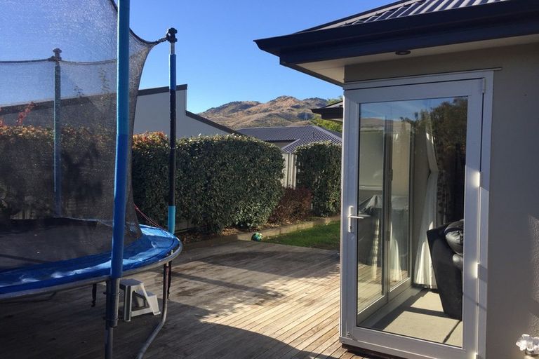 Photo of property in 9a Molyneux Avenue, Cromwell, 9310