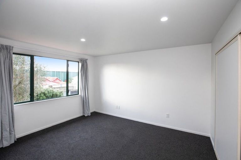 Photo of property in 68 Thackeray Place, Waltham, Christchurch, 8023