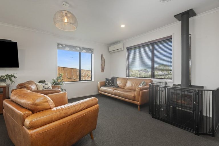 Photo of property in 22 Macdonald Heights, Feilding, 4702