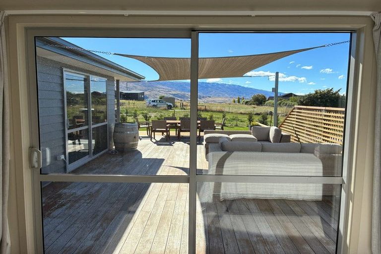 Photo of property in 2 Prospect Lane, Bannockburn, Cromwell, 9384