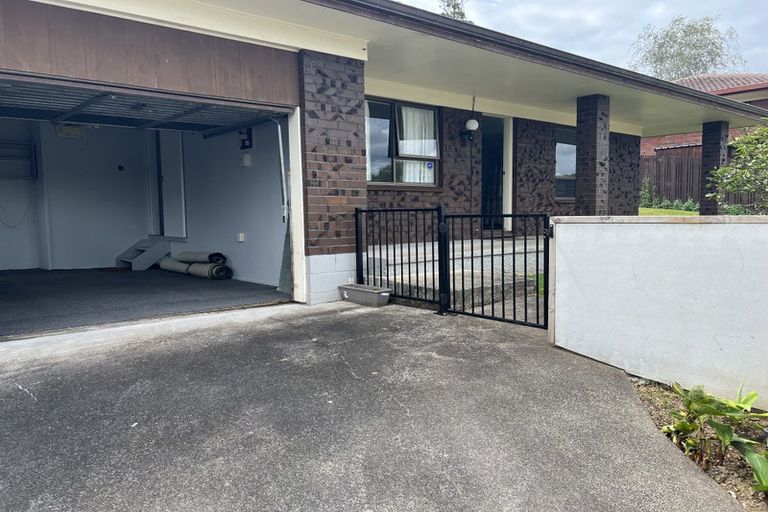 Photo of property in 2/40 Gills Avenue, Papakura, 2110