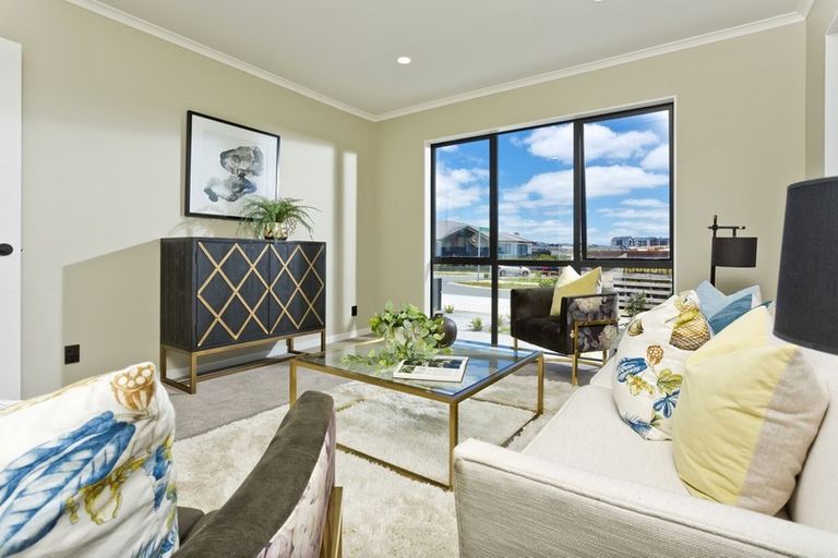 Photo of property in 41 Vinistra Road, Kumeu, 0810