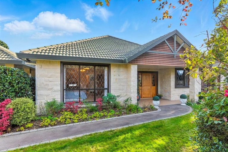 Photo of property in 7 Maple Lane, Waikanae, 5036