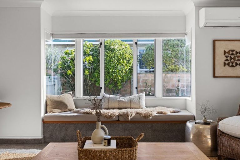 Photo of property in 7 Charles Street, Westshore, Napier, 4110