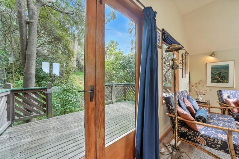 Photo of property in 21 Toledo Place, Mount Pleasant, Christchurch, 8081