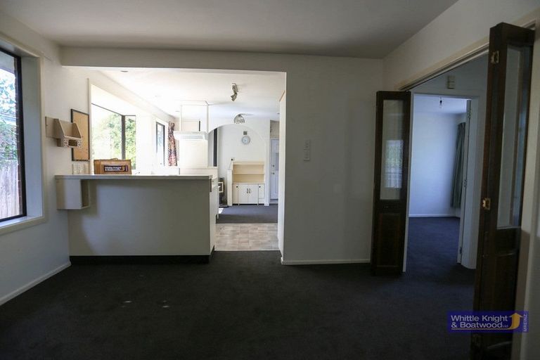 Photo of property in 4 Haynes Avenue, Upper Riccarton, Christchurch, 8041