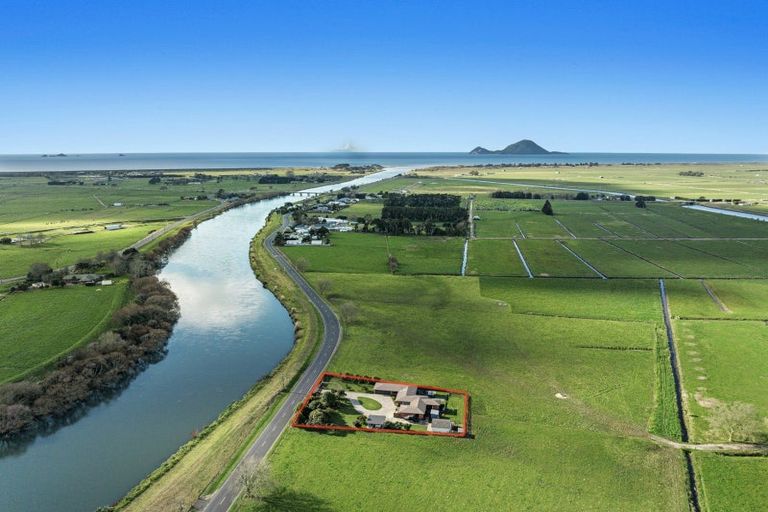 Photo of property in 97 East Bank Road, Edgecumbe, Whakatane, 3193