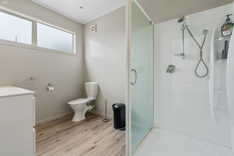 Photo of property in 100 Wingatui Road, Mosgiel, 9024