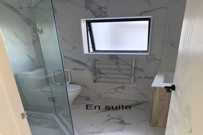 Photo of property in 20f South Street, Papakura, 2110