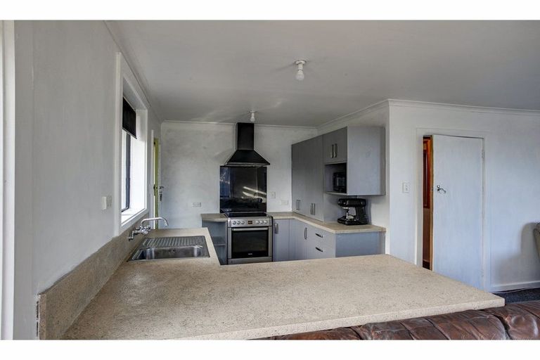 Photo of property in 16 Cambridge Street, Kensington, Timaru, 7910