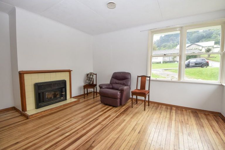 Photo of property in 12 Watt Street, Featherston, 5710