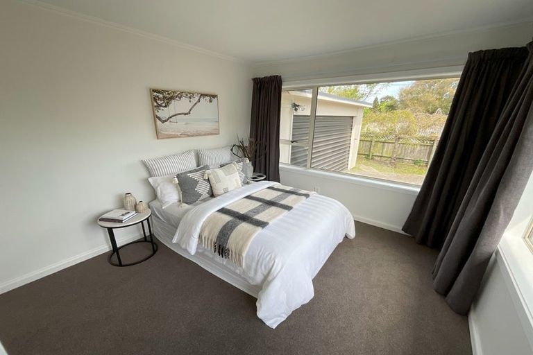 Photo of property in 16 Worthy Street, Ilam, Christchurch, 8041