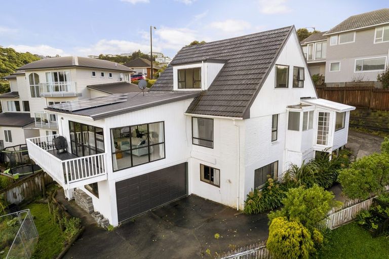 Photo of property in 88a Dowse Drive, Maungaraki, Lower Hutt, 5010