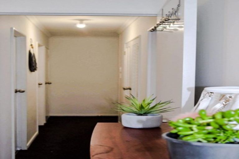 Photo of property in 29 Matthew Place, Kawaha Point, Rotorua, 3010