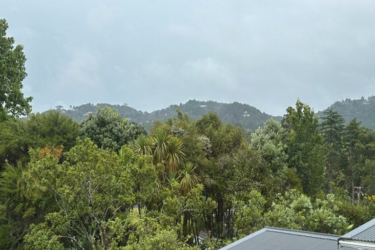 Photo of property in 30 Atkinson Road, Titirangi, Auckland, 0604