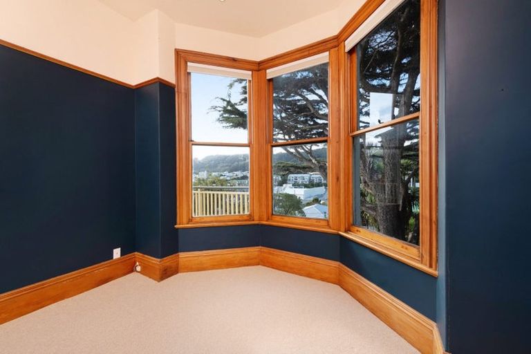 Photo of property in 115 Tasman Street, Mount Cook, Wellington, 6021