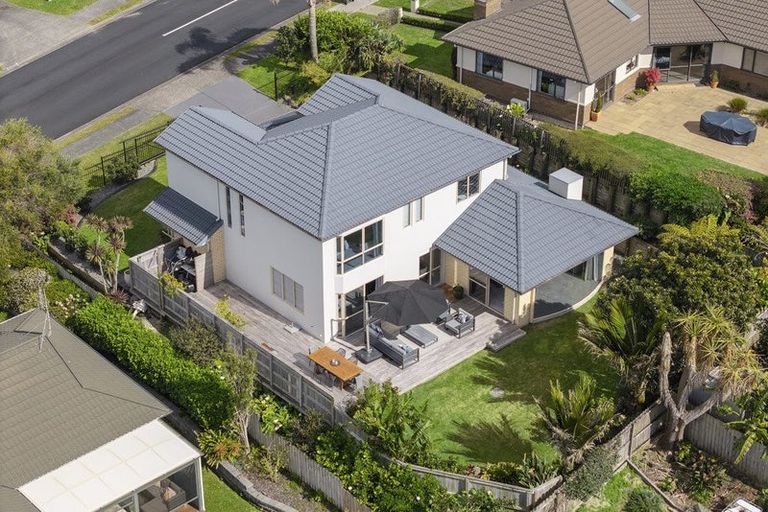 Photo of property in 123 Grovenor Drive, Orewa, 0931