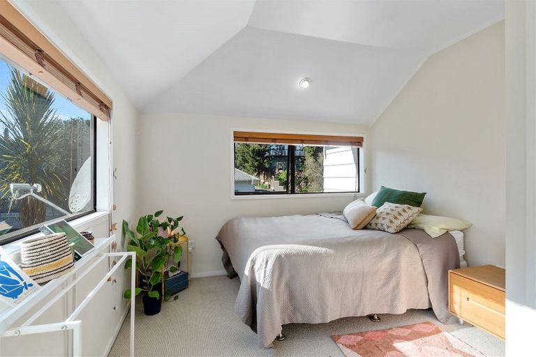 Photo of property in 52b Aroha Avenue, Sandringham, Auckland, 1025