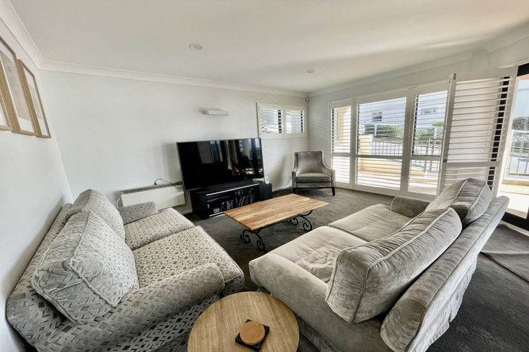 Photo of property in 13/22 Oriental Terrace, Oriental Bay, Wellington, 6011