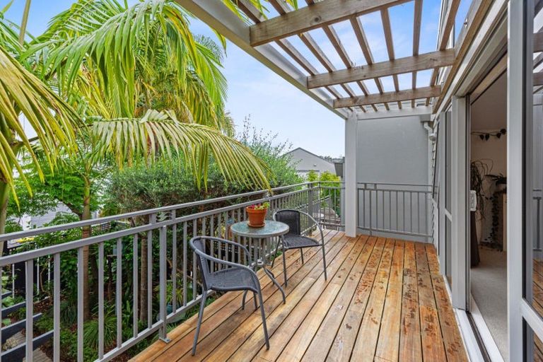 Photo of property in 18/19 Brodie Place, Bethlehem, Tauranga, 3110