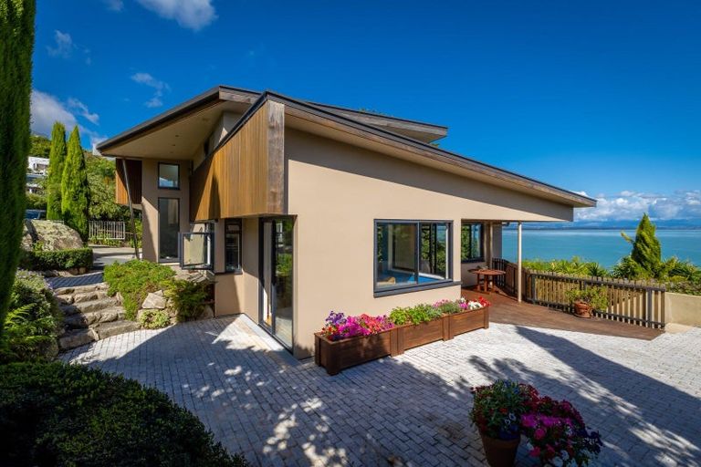 Photo of property in 28 The Cliffs, Britannia Heights, Nelson, 7010