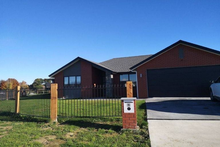 Photo of property in 1 Sujuan Close, Cambridge, 3434