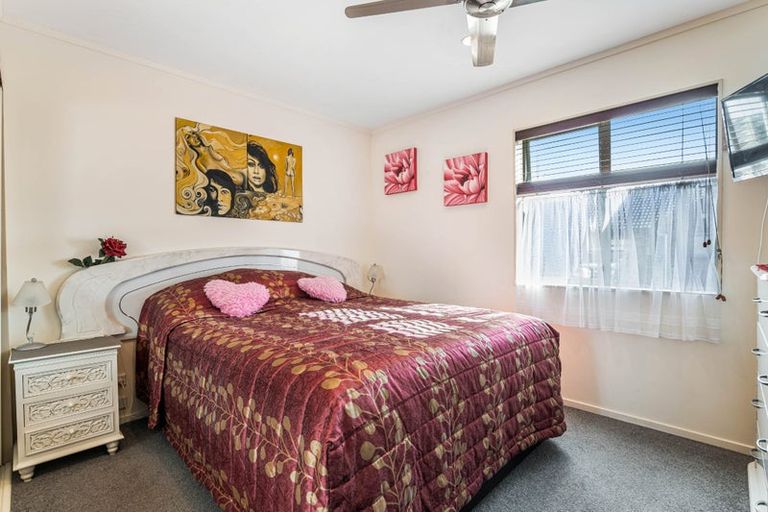 Photo of property in 15/262 Centreway Road, Orewa, 0931