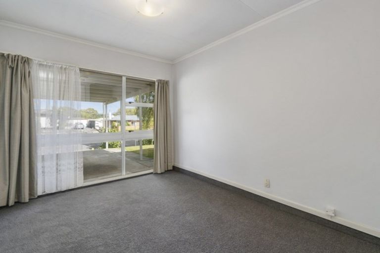 Photo of property in 11 Slacks Road, Awapuni, Palmerston North, 4412