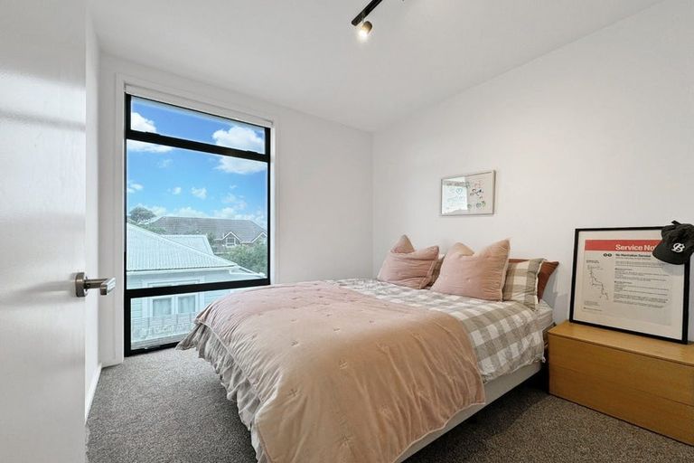 Photo of property in 5/149 Onepu Road, Lyall Bay, Wellington, 6022