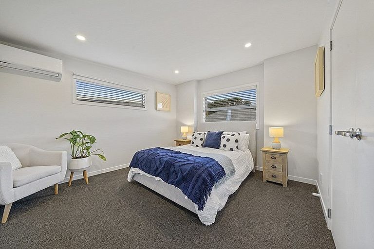 Photo of property in 5b Ryan Grove, Tawa, Wellington, 5028
