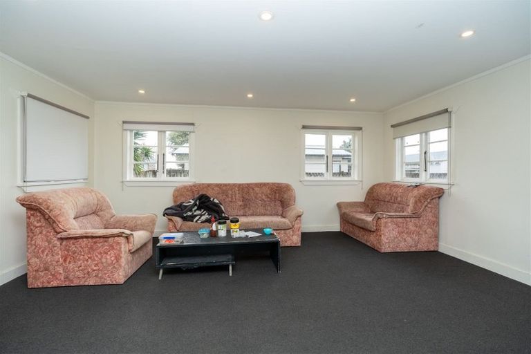 Photo of property in 143 Avalon Drive, Nawton, Hamilton, 3200