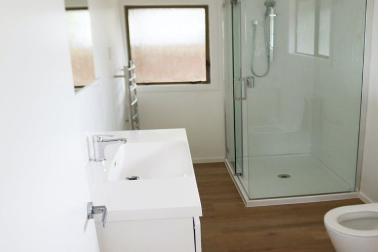 Photo of property in 17 Lemnos Place, Titirangi, Auckland, 0604