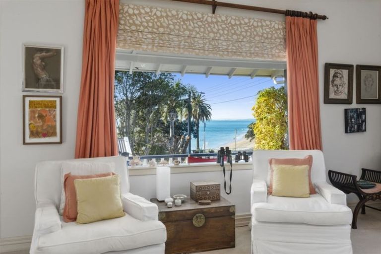 Photo of property in 6 Old Lake Road, Narrow Neck, Auckland, 0624