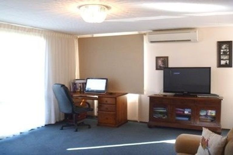 Photo of property in 83 Parkway, Wainuiomata, Lower Hutt, 5014