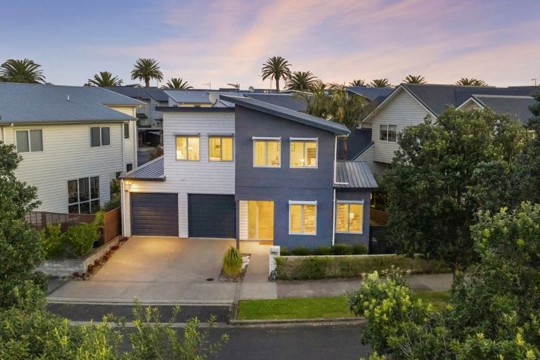 Photo of property in 14 Toheroa Street, Hobsonville, Auckland, 0616