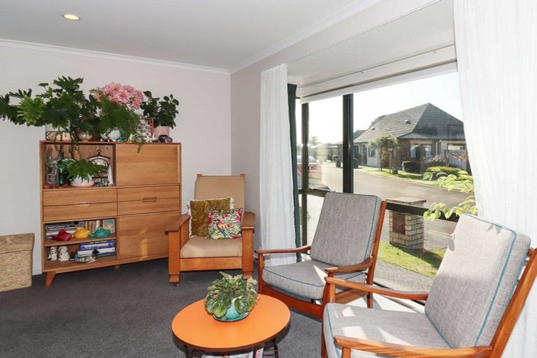 Photo of property in Villa Estate, 60/55 Armstrong Avenue, Carterton, 5713