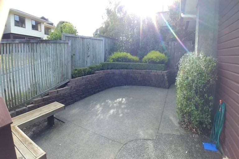 Photo of property in 70a Amapur Drive, Khandallah, Wellington, 6035