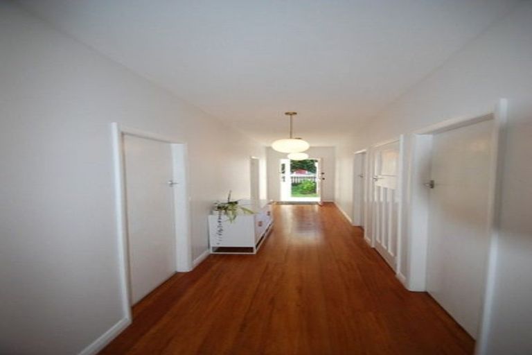 Photo of property in 202 The Parade, Island Bay, Wellington, 6023