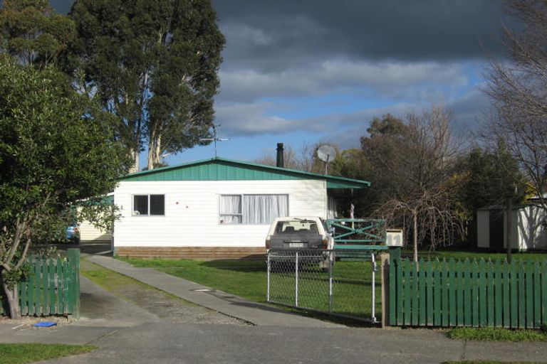 Photo of property in 11 Baillie Crescent, Carterton, 5713