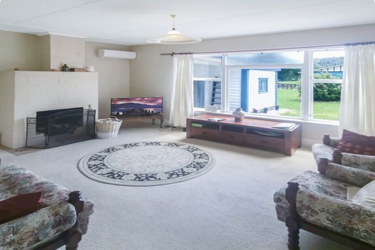 Photo of property in 10 Marsack Road, Taumarunui, 3992