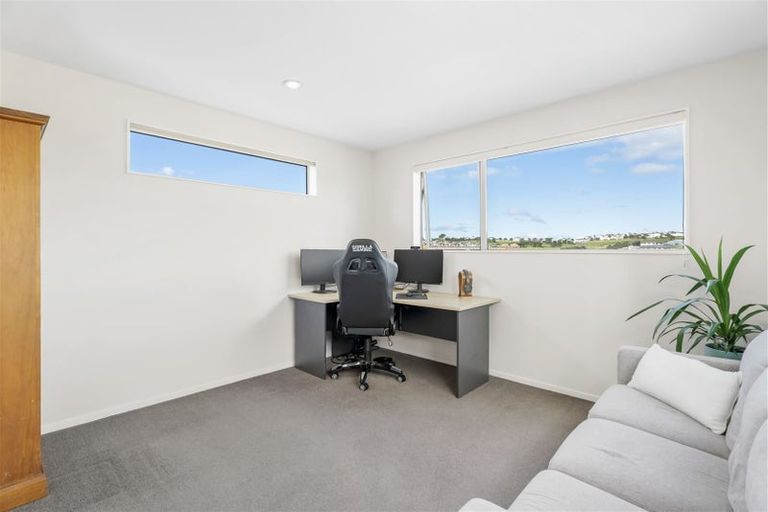 Photo of property in 106 Voyager Drive, Gulf Harbour, Whangaparaoa, 0930